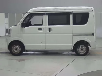 Nissan CLIPPER VAN  с аукциона в Японии