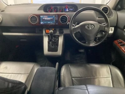 Toyota COROLLA RUMION