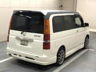 Honda STEP WAGON  с аукциона в Японии