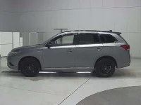 Mitsubishi OUTLANDER PHEV лот № 30341 оценка 4  с аукциона в Японии 3