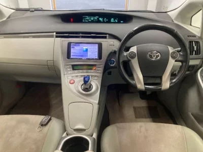 Toyota PRIUS PHV