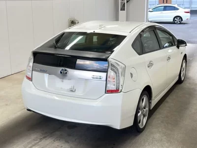 Toyota PRIUS PHV