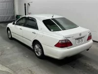 Toyota CROWN лот № 70122 оценка 3.5  с аукциона в Японии 1