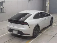 Toyota PRIUS лот № 30351 оценка 4.5  с аукциона в Японии 1