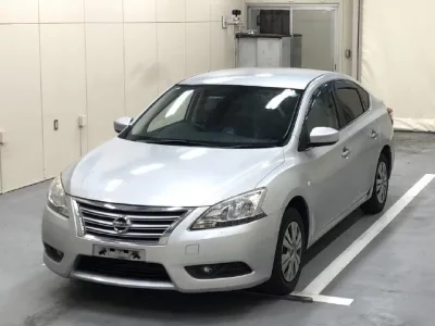 Nissan SYLPHY  с аукциона в Японии