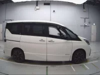 Nissan SERENA лот № 30353 оценка 4.5  с аукциона в Японии 2