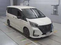 Nissan SERENA лот № 30353 оценка 4.5  с аукциона в Японии 4