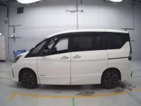 Nissan SERENA лот № 30353 оценка 4.5  с аукциона в Японии 3