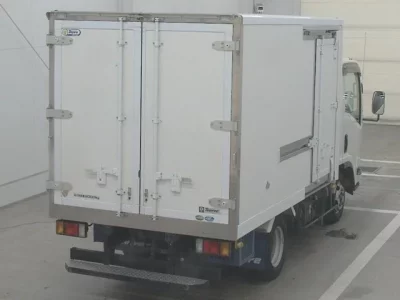 Isuzu ELF  с аукциона в Японии