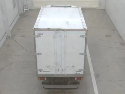 Isuzu ELF  с аукциона в Японии