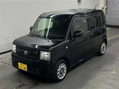 Toyota PIXIS SPACE