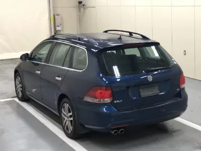 Volkswagen GOLF VARIANT