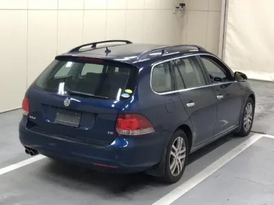 Volkswagen GOLF VARIANT