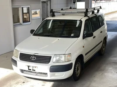 Toyota SUCCEED  с аукциона в Японии