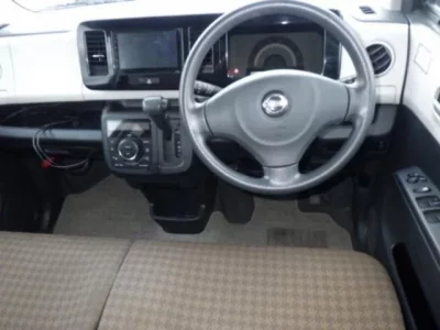 Nissan MOCO  с аукциона в Японии