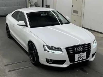 Audi A5  с аукциона в Японии