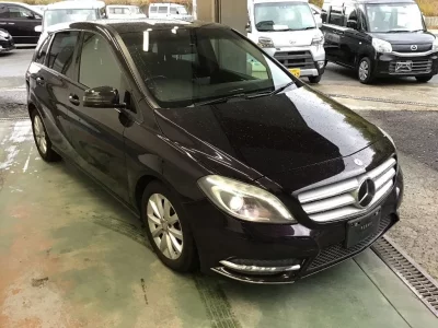Mercedes-Benz B CLASS