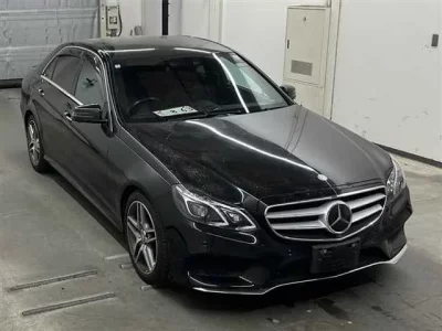 Mercedes-Benz E CLASS  с аукциона в Японии