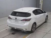 Lexus CT лот № 30439 оценка 3.5  с аукциона в Японии 1