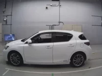 Lexus CT лот № 30439 оценка 3.5  с аукциона в Японии 3