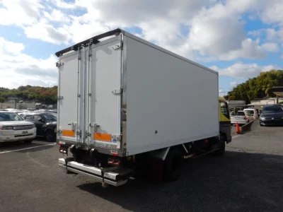 Mitsubishi CANTER  с аукциона в Японии