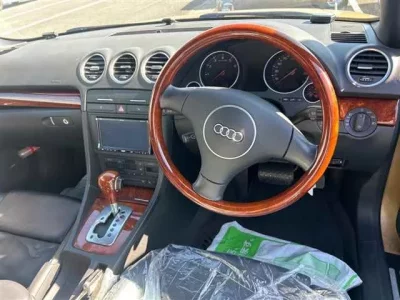 Audi A4  с аукциона в Японии