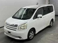 Toyota NOAH лот № 10176 оценка 3.5  с аукциона в Японии 3