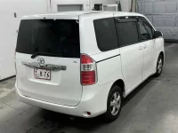Toyota NOAH лот № 10176 оценка 3.5  с аукциона в Японии 4