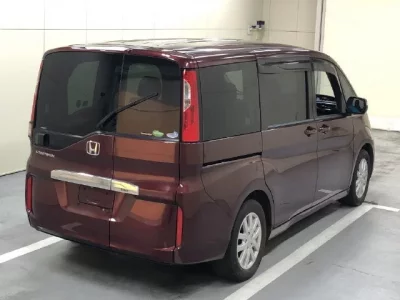 Honda STEP WAGON  с аукциона в Японии