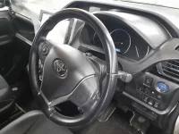 Toyota NOAH лот № 30453 оценка 4  с аукциона в Японии 6