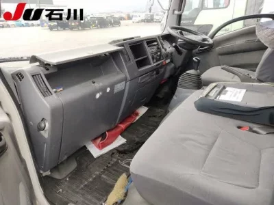 Isuzu ELF  с аукциона в Японии