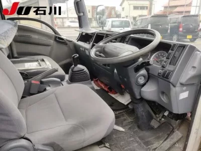 Isuzu ELF  с аукциона в Японии