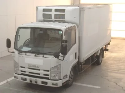 Isuzu ELF  с аукциона в Японии