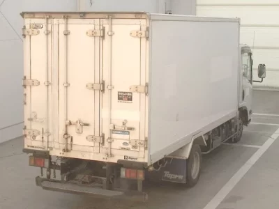 Isuzu ELF  с аукциона в Японии