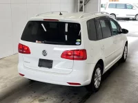 Volkswagen GOLF TOURAN лот № 3431 оценка 3.5  с аукциона в Японии 1