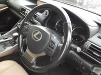 Lexus IS лот № 33485 оценка 4.5  с аукциона в Японии 6