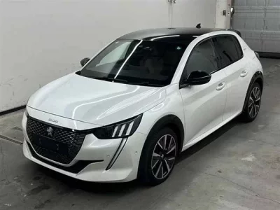 Peugeot 208  с аукциона в Японии