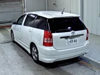 Toyota WISH лот № 3010 оценка 3.5  с аукциона в Японии 1