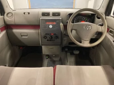 Toyota PIXIS SPACE