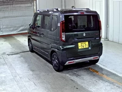 Suzuki SPACIA GEAR  с аукциона в Японии