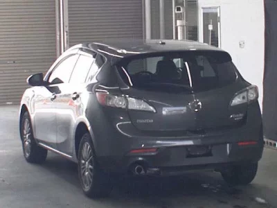 Mazda AXELA  с аукциона в Японии