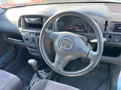 Toyota PROBOX  с аукциона в Японии