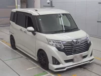 Toyota ROOMY лот № 30510 оценка 4  с аукциона в Японии 4