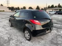 Mazda DEMIO лот № 92035 оценка 4  с аукциона в Японии 1