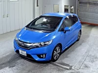 Honda FIT лот № 3083 оценка 3.5  с аукциона в Японии 3