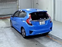 Honda FIT лот № 3083 оценка 3.5  с аукциона в Японии 1
