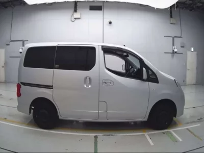 Nissan NV200  с аукциона в Японии