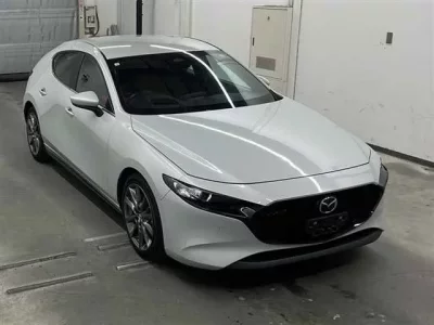 Mazda MAZDA3  с аукциона в Японии