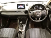 Mazda DEMIO лот № 3105 оценка 3.5  с аукциона в Японии 4