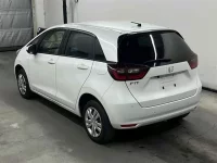 Honda FIT лот № 11131 оценка 3.5  с аукциона в Японии 1